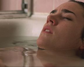 Jennifer Connelly nude – House of Sand and Fog (2003)