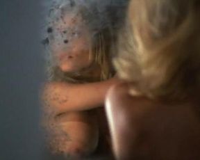 Janet Agren nude – La piu bella serata della mia vita (1972)