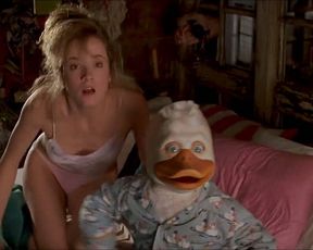 Lea Thompson sexy – Howard the Duck (1986)