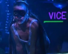 Alyssa Milano sexy – Buying the Cow (2002)