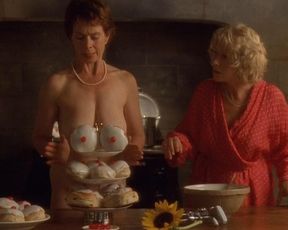 Helen Mirren nude, Celia Imrie nude, Julie Walters nude, Penelope Wilton nude – Calendar Girls (2003)
