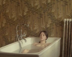 Marta Gastini nude – Autumn Lights (2016)