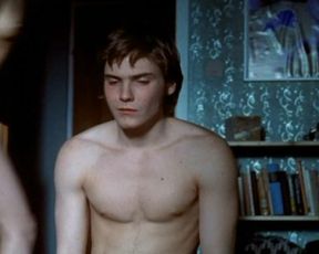 Chiara Schoras nude – Honolulu (2001)