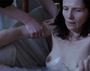 Juliette Binoche nude – Camille Claudel 1915 (2013)