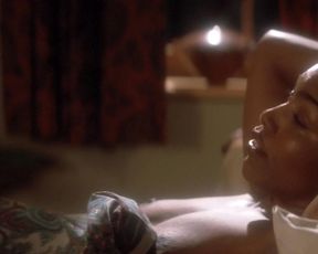 Angela Bassett nude – City of Hope (1991)