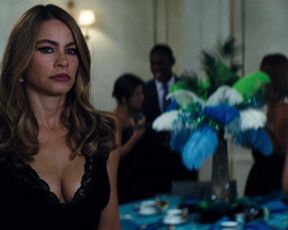 Sofia Vergara sexy – Hot Pursuit (2015)