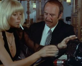 Mireille Darc nude – La Valise (1973)