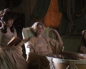 Marisa Berenson nude – Barry Lyndon (1975)