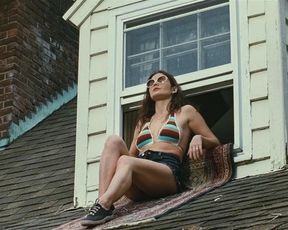 Emma Roberts sexy, Jill Hennessy sexy – Lymelife (2008)