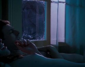 Ashlynn Yennie nude – Fractured (2014)