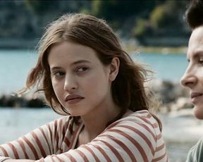 Lou De Laage nude – L’Attesa (2015)