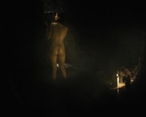 Agnieszka Grochowska nude – In Darkness (2011)