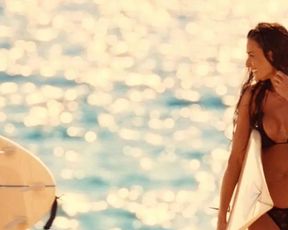 Demi Moore sexy, Cameron Diaz sexy, Drew Barrymore sexy, Lucy Liu sexy – Charlie’s Angels 2 (2003)