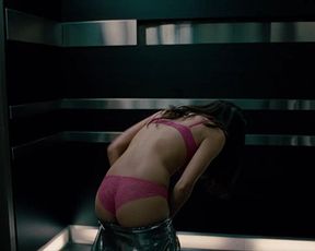 Elizabeth Banks sexy, Genesis Rodriguez sexy – Man on a Ledge (2012)