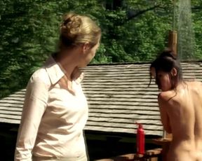Anneke Schwabe nude – In den besten Familien (2012)