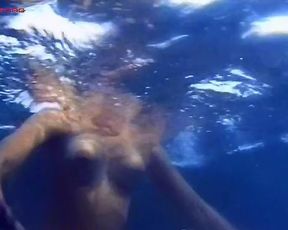 Ornella Muti nude – Il sole nella pelle (1972)