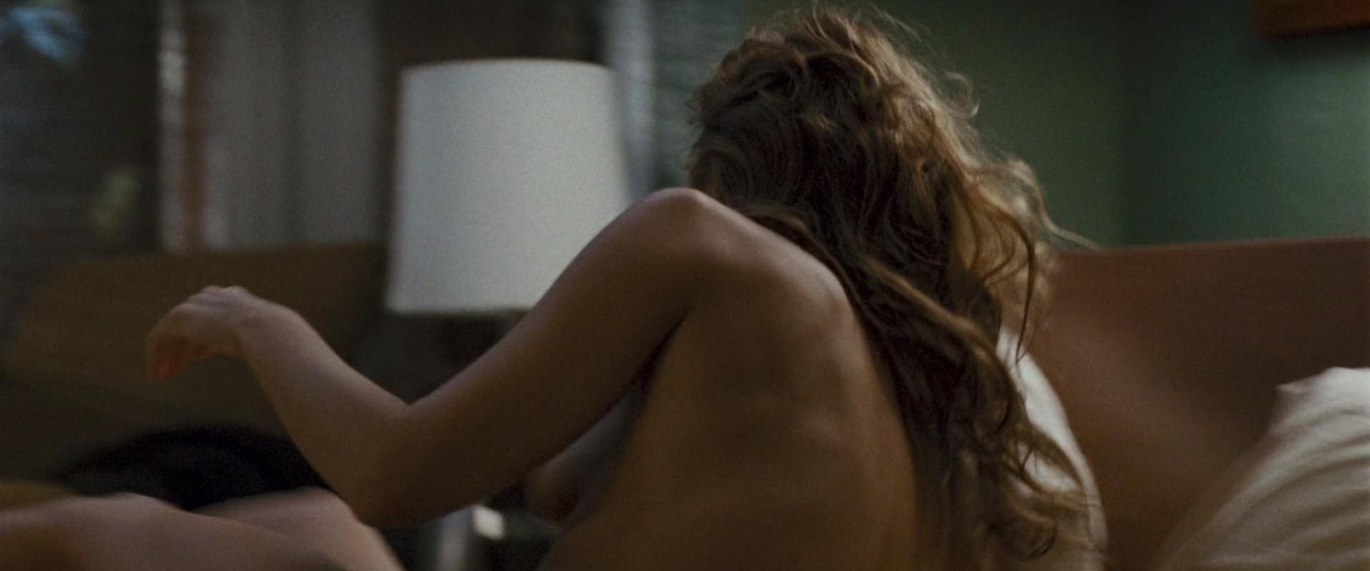 Jennifer Esposito Topless