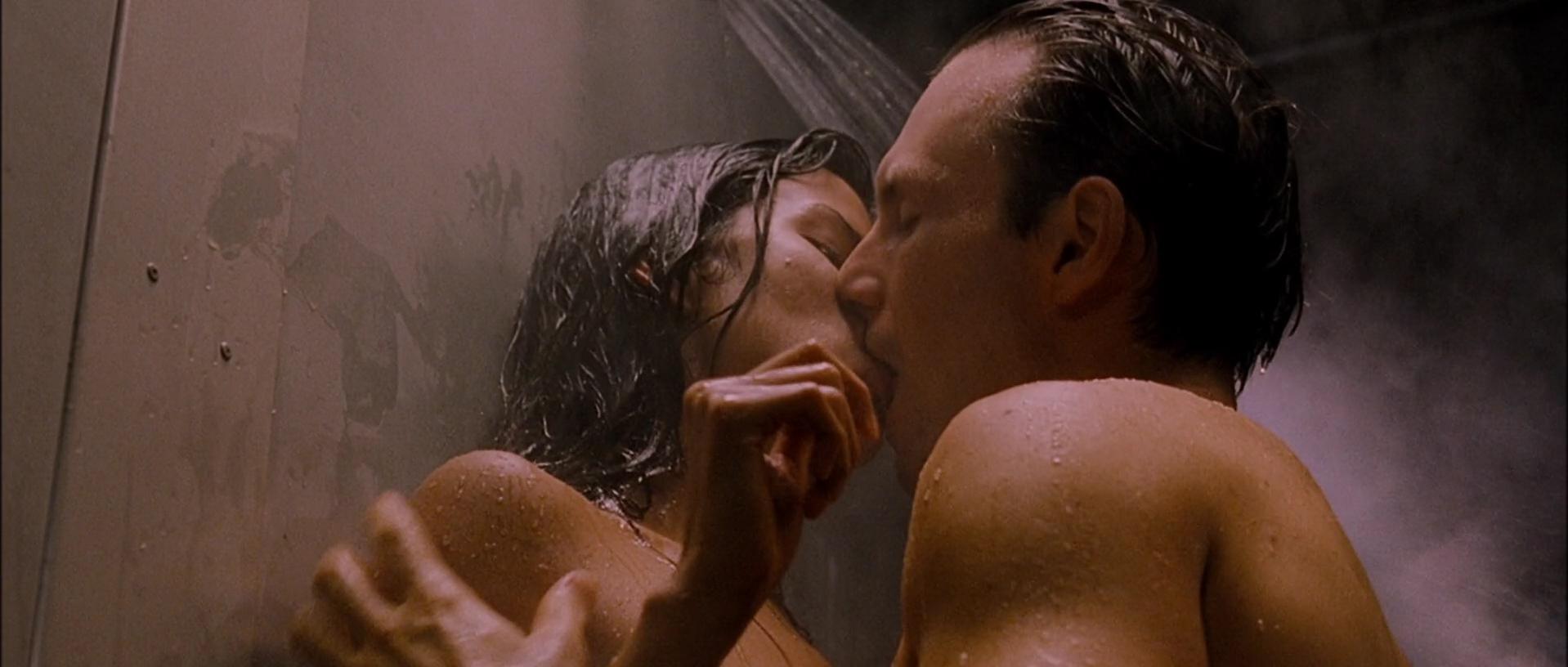 Patricia Velasquez nude – Mindhunters (2004)