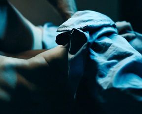 Diane Kruger nude – Inhale (2010)