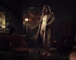 Marie Lecomte nude – Nuit noire (2005)