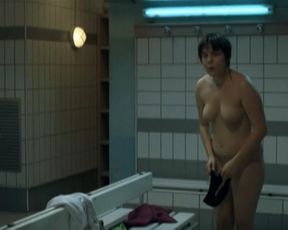 Louise Blachere nude – Naissance des pieuvres (2007)