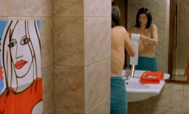 Ludmila Ruoso nude, Chloу Berthier nude – Nue comme un verre (2003)