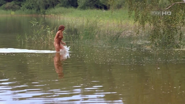Scorupco nude isabella Izabella Scorupco