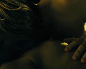 Naomie Harris nude – Our Kind of Traitor (2016)