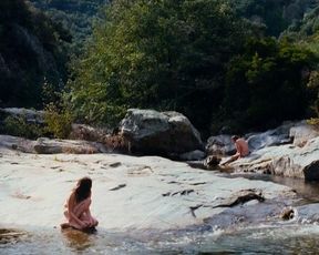 Pauline Etienne nude – Paradis perdu (2012)