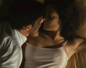 Alyssa Milano nude – Pathology (2008)