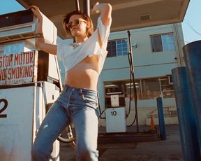 Kristen Stewart sexy – Ride ‘Em On Down (2016)