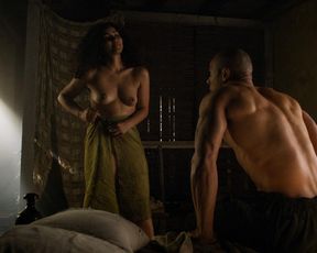 Meena Rayann, Emilia Clarke sexy – Game Of Thrones s05e01 (2015)