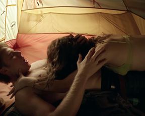 Emmy Rossum sexy – Shameless s03e08-11 (2013)