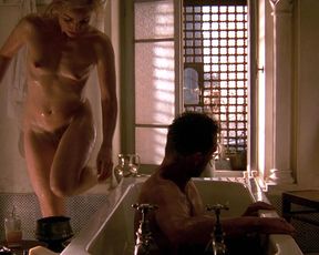 Kristin Scott Thomas nude – The English Patient (1996)