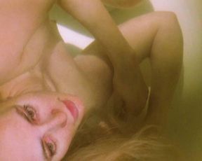 Alison Lohman, Rachel Blanchard naked – Where the Truth Lies (2005)