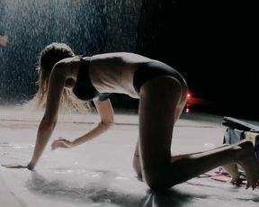 Ingrid Garcia Jonsson sexy – Sweet Home (2015)