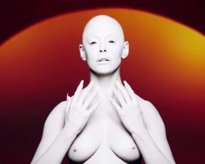 Rose McGowan nude – RM486 (2015)