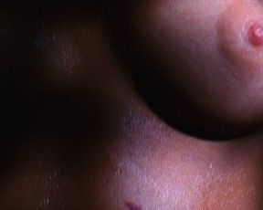 Carey Lowell, Jenny Seagrove naked – The Guardian (1990)