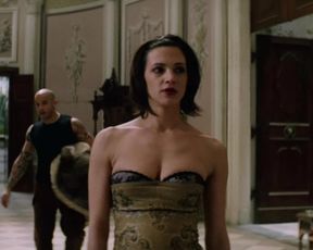 Asia Argento sexy – xXx (2002)