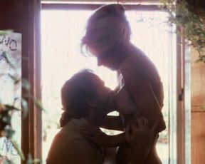 Carla Gravina, Anita Strindberg nackt – The Antichrist (1974)